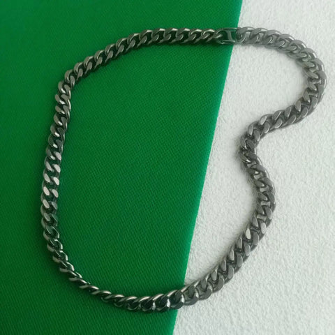 wear chains with hoodies featured piece