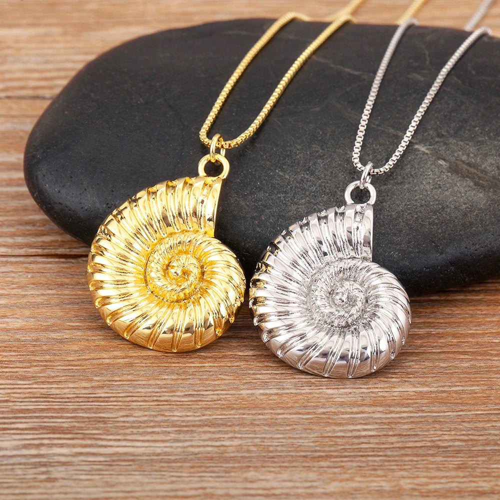 Shell Charm Pendant Necklace