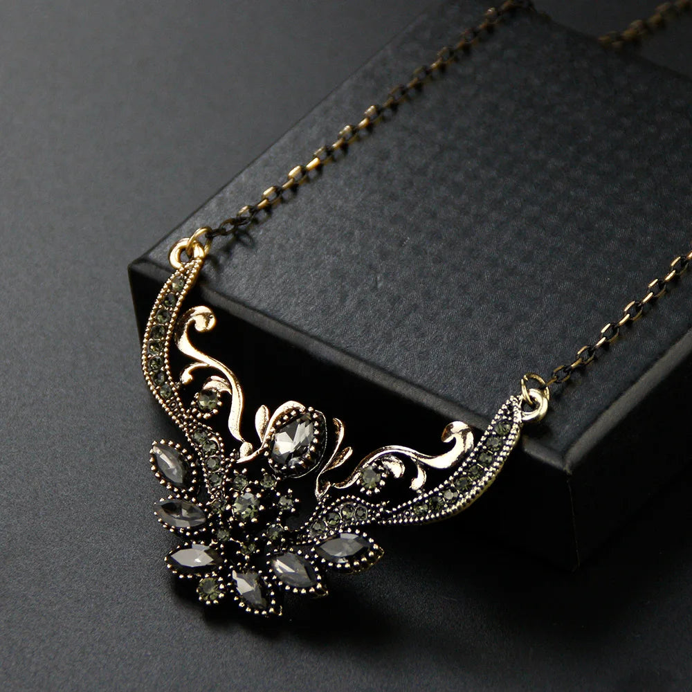 Sunspicems Gray Crystal Bohemia Turkish Women Pendant Necklace Retor Gold Color Indian Flower Charm Choker Wedding