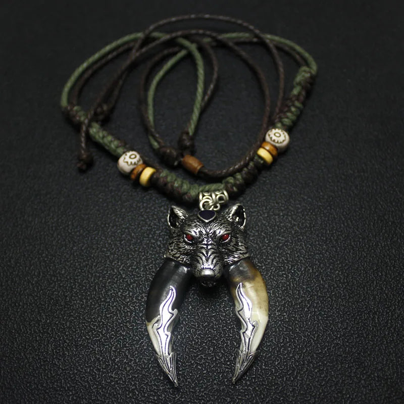 Wolf Tooth Pendant Choker Necklace — Zinc Alloy