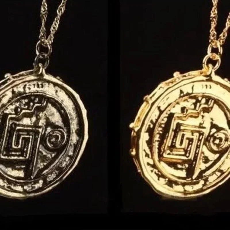 Pirate Skull Pendant Necklace — Metal