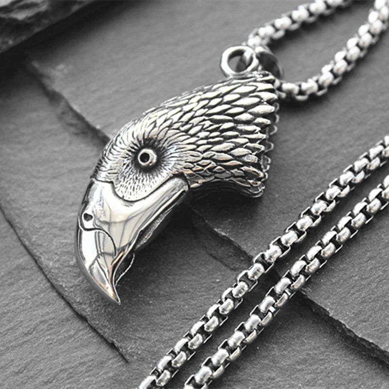 Fine Domineering Retro Double-sided Three-dimensional Eagle Head Pendant Men and Women Jewelry Necklace
