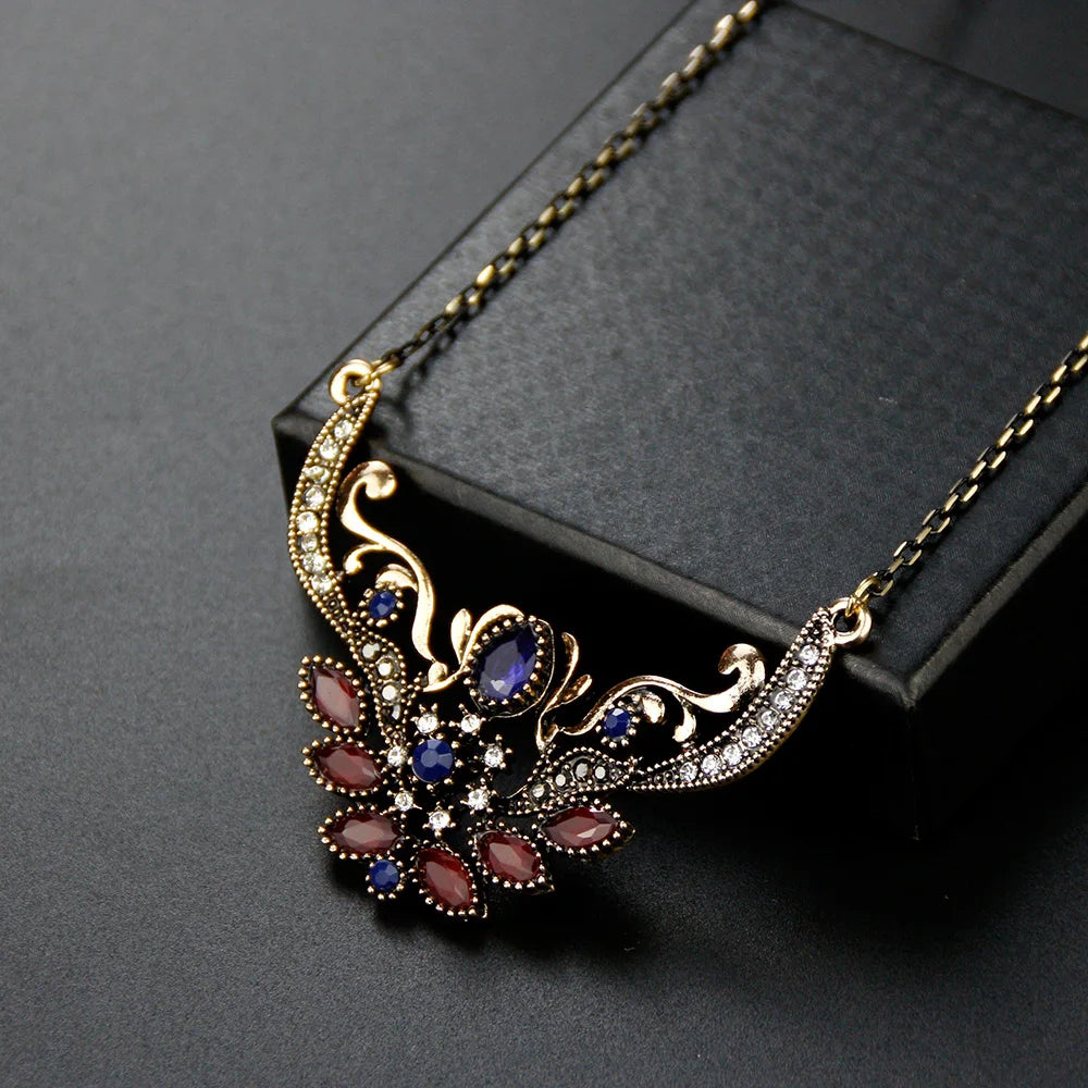 Sunspicems Gray Crystal Bohemia Turkish Women Pendant Necklace Retor Gold Color Indian Flower Charm Choker Wedding