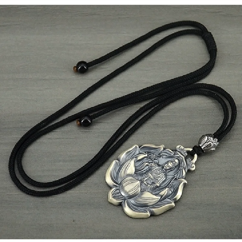 Guanyin Buddha Rope Pendant Necklace — Black