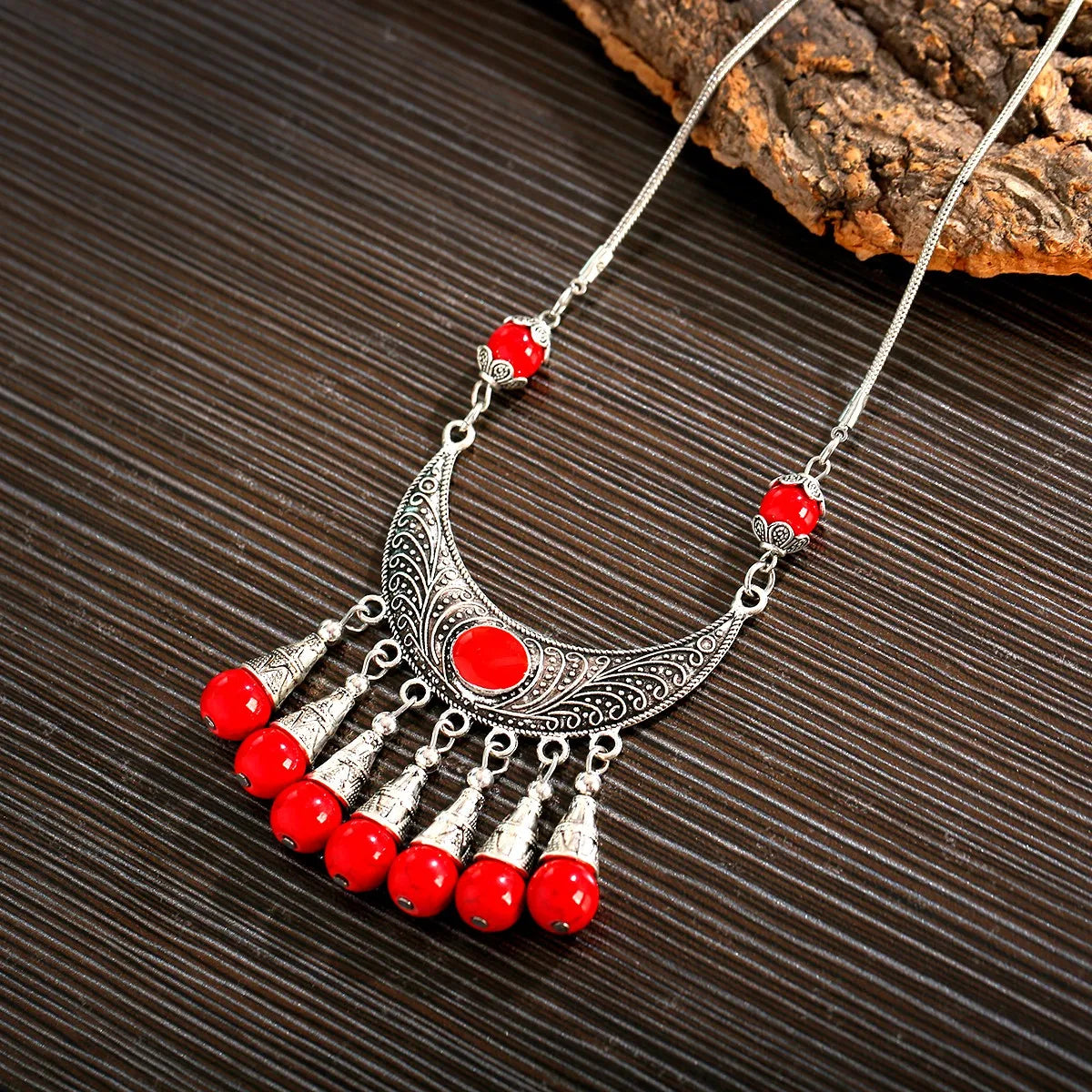 Womens Gypsy Jewelry Bohemian Ethnic Red Natural Stone Pendants Necklaces Metal Tibetan Sliver Color Chain Necklace For
