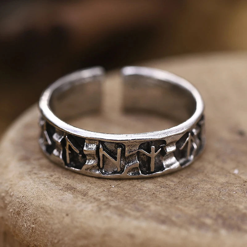 Vintage Viking Ring Ethnic Totem Rune Ring Men Geometric Shaped Titanium Steel Ring Fashion Locomotive Ring Jewelry Gifts