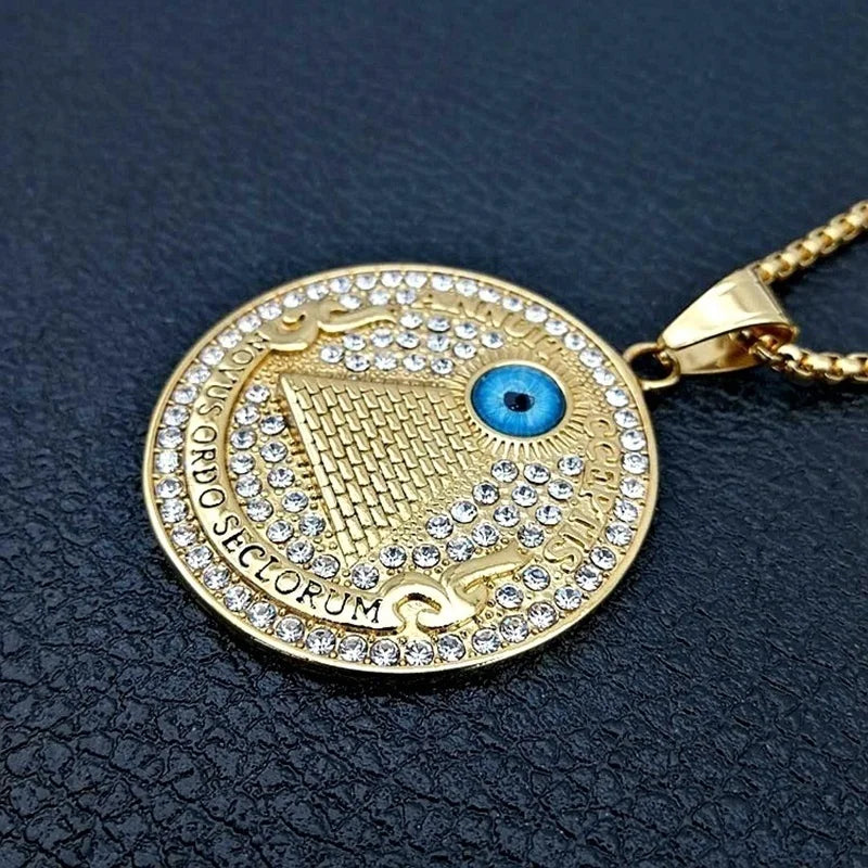 Retro Ancient Egyptian Pyramid Eye of Horus Pattern Round Pendant Necklace Women's Necklace Crystal Inlaid Pendant