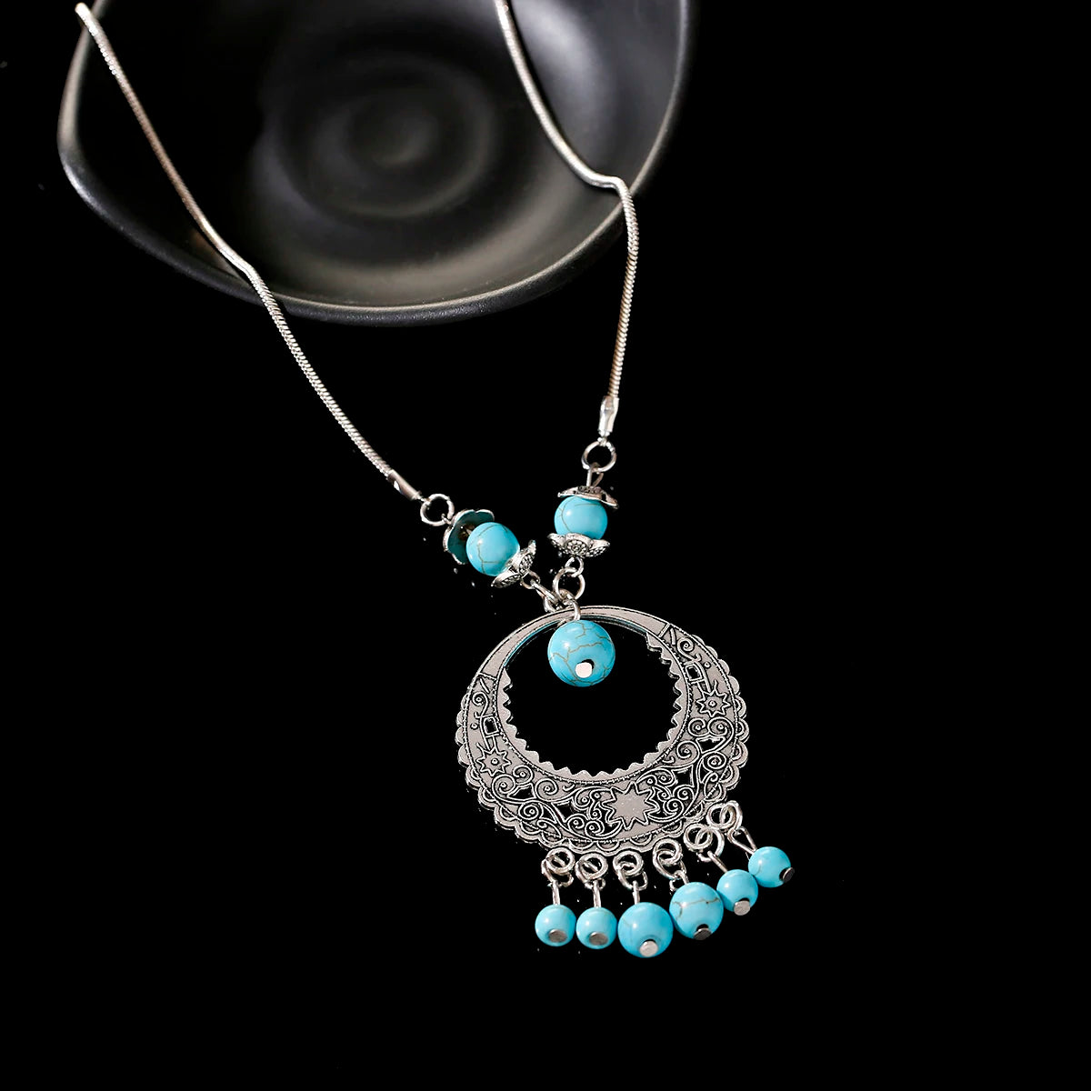 Womens Gypsy Jewelry Bohemian Ethnic Red Natural Stone Pendants Necklaces Metal Tibetan Sliver Color Chain Necklace For