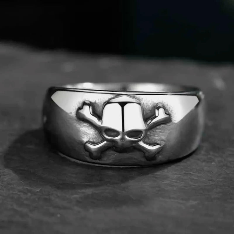 Skull Ring — 316L Stainless Steel Punk