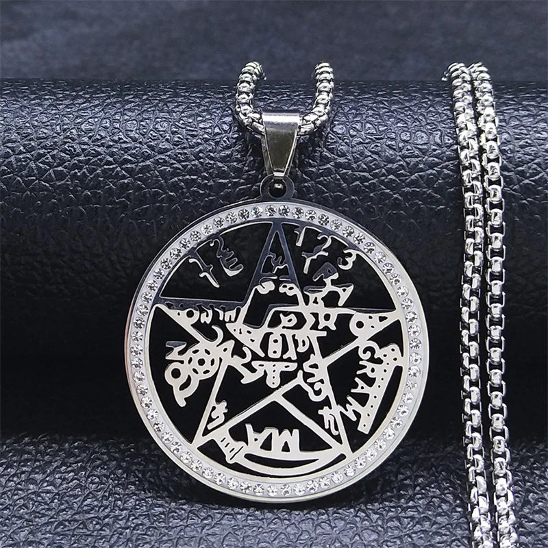 Pentagram Witchcraft Necklace — Silver