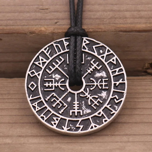 Slavic Norway Valknut with the Elder Futhark Runes Pagan Amulet Pendant Men Necklace Scandinavian Viking Jewelry