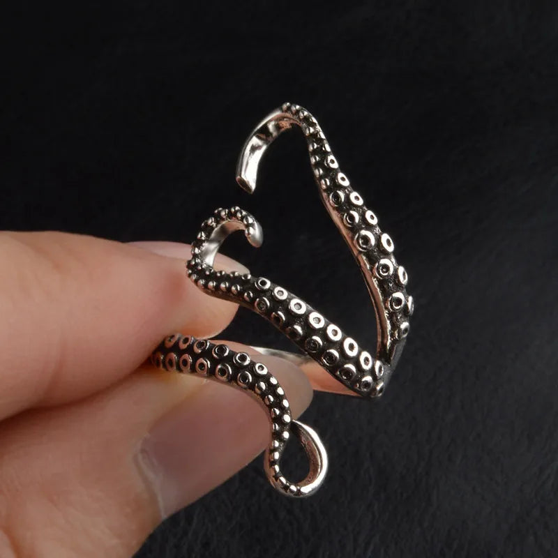 Octopus Tentacle Wrap Finger Ring — Adjustable