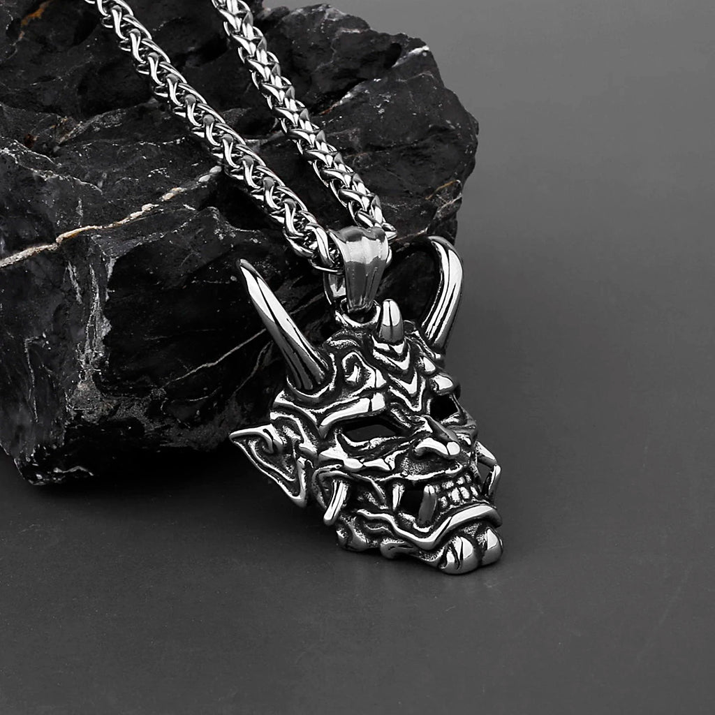 Retro Prajna Punk Gothic Evil Demon Skull Mask Pendant Necklace Cool Guy Hip Hop Rock Party Sweater Chain Jewelry Wholesale