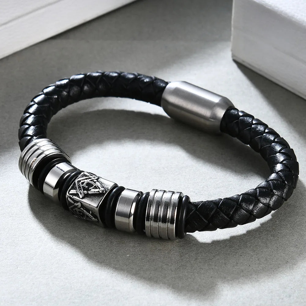 Stainless steel men's bracelet, European and American Freemasonry Logo magnet titanium steel bracelet souvenir