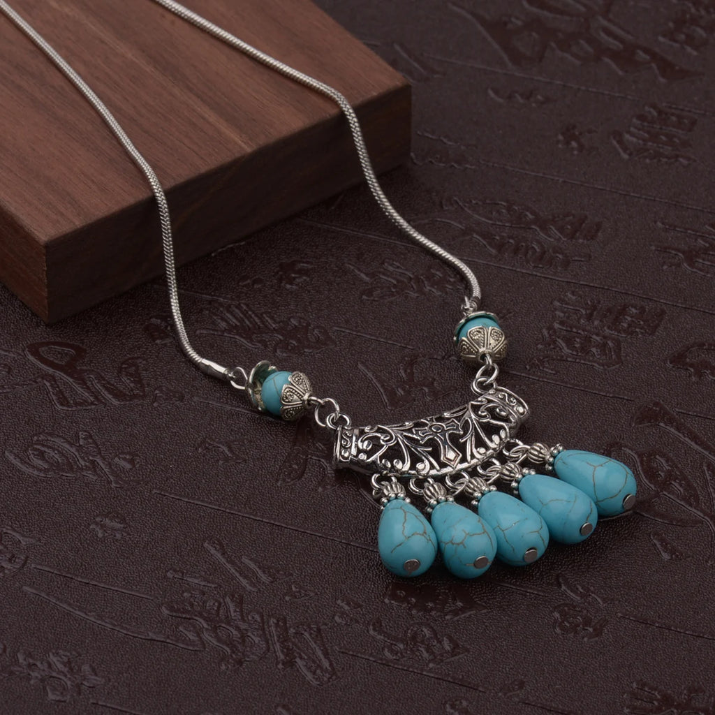 Womens Gypsy Jewelry Bohemian Ethnic Red Natural Stone Pendants Necklaces Metal Tibetan Sliver Color Chain Necklace For