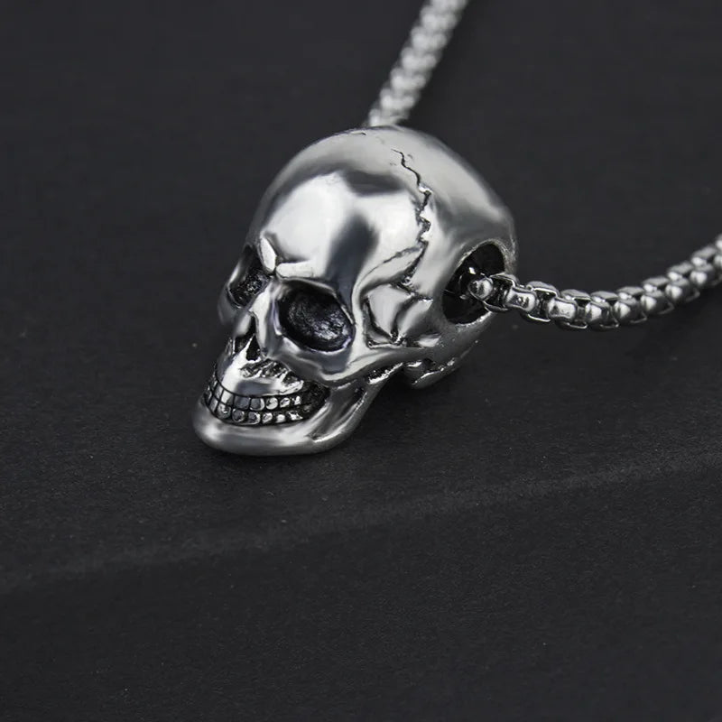 Horror Skull Head Pendant Men's Necklace New Fashion Sliding Metal Pendant Accessories Party Jewelry