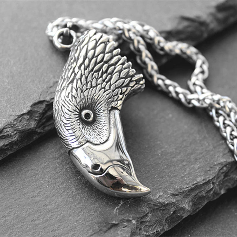 Fine Domineering Retro Double-sided Three-dimensional Eagle Head Pendant Men and Women Jewelry Necklace
