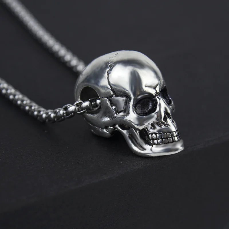 Horror Skull Head Pendant Men's Necklace New Fashion Sliding Metal Pendant Accessories Party Jewelry