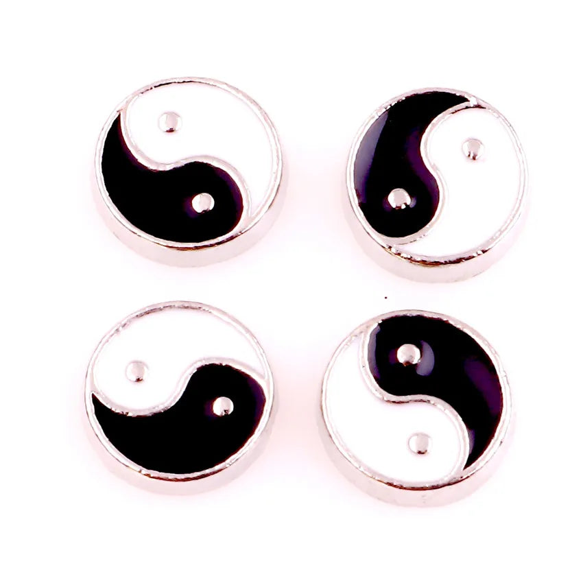 Round Pendant Necklace Locket Charm Stainless Steel Necklaces For Women Men Jewelry Chain Around Neck Necklace Decoration Gifts