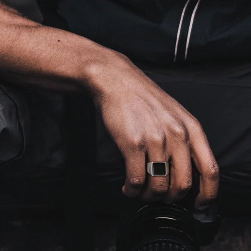 Vnox 12.5mm Signet Ring for Men, Black Square Top Stainless Steel Finger Band, Gothic Punk Rock Boy Stamp Rings