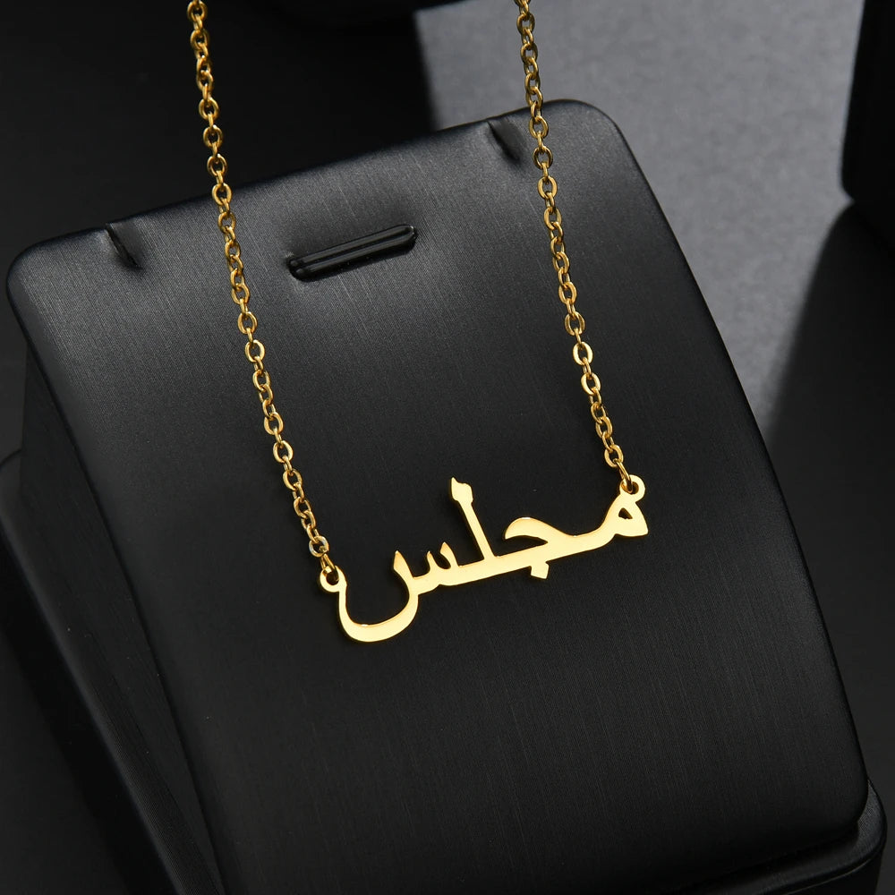 Diamon Customized 2020 New Fashion Stainless Steel Name Necklace Personalized Letter Pendant Nameplate Gift