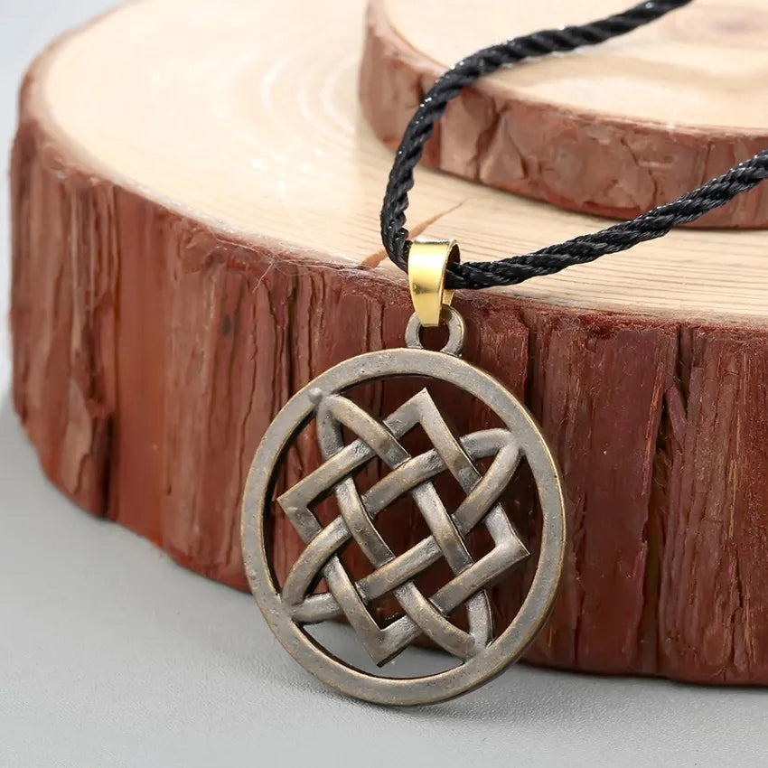 Kinitial Punk Slavic Virgin Lada Star Pendant Necklace Slavic Lada Amulet Knot Pendant Choker Necklaces Rope Chain