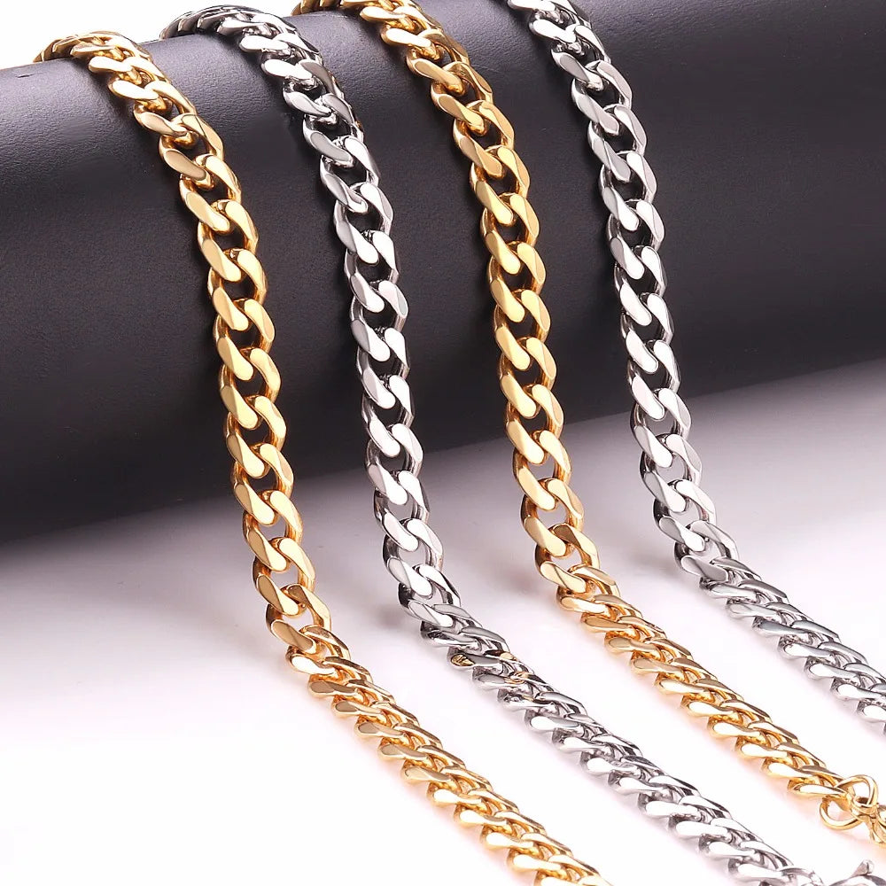 Vintage Cuban Chain Necklace — Gold