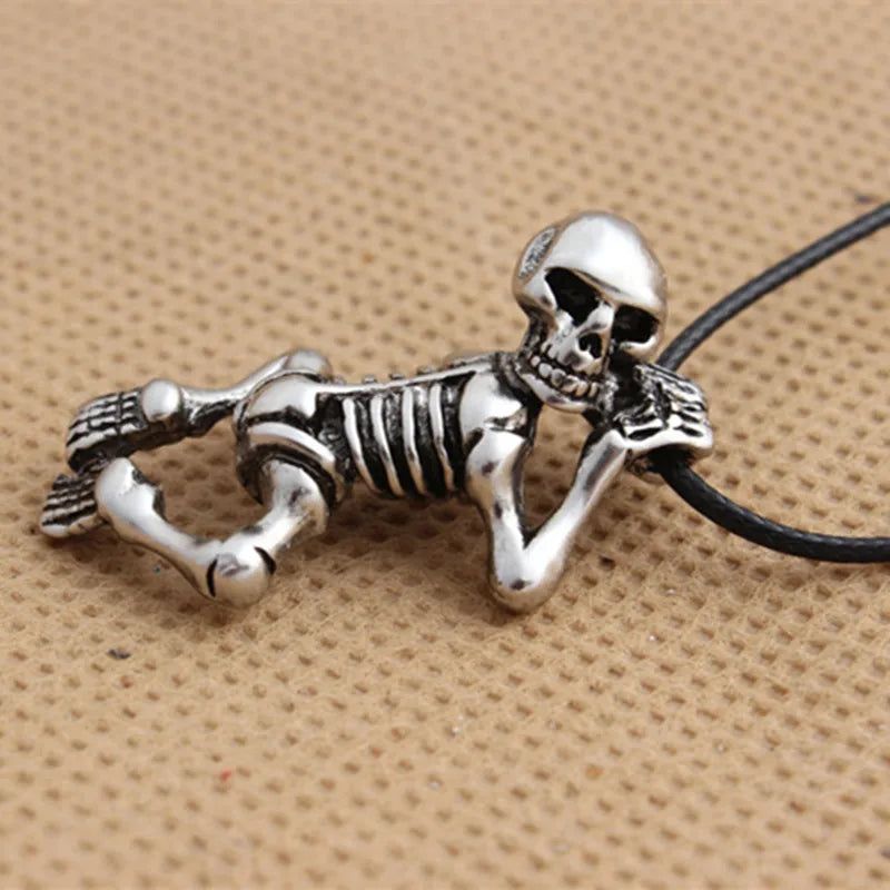 Skull Pendant Necklace — Vintage Gothic Rope Chain