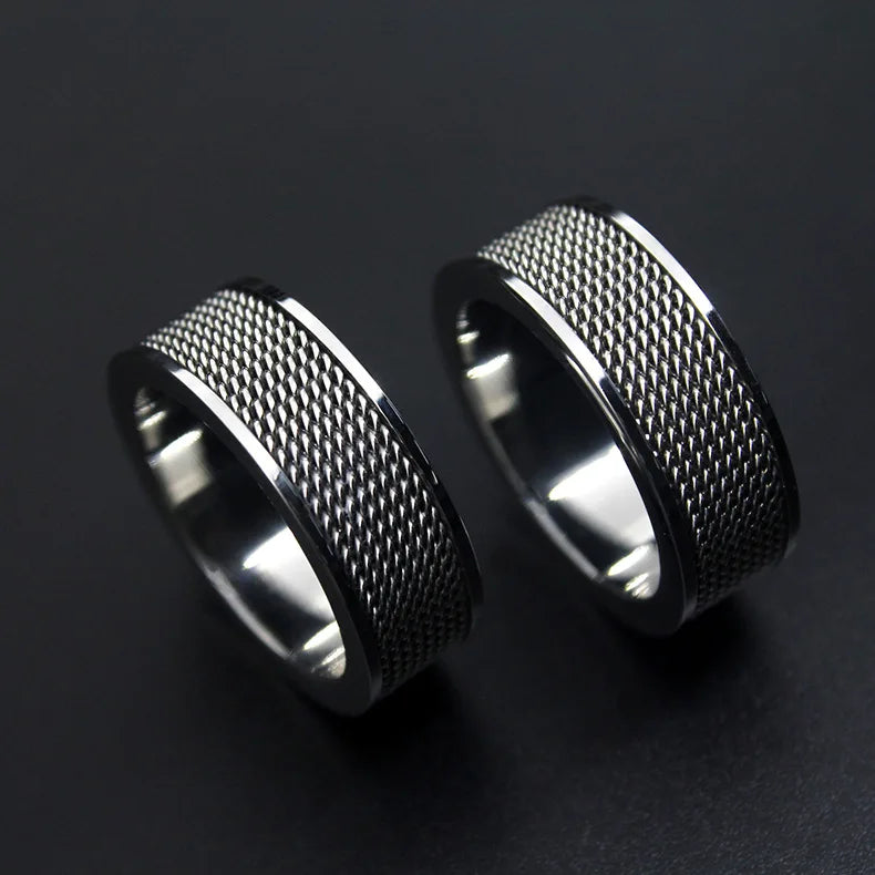 Hollow-Out Chain Wedding Band Ring — Stainless Steel