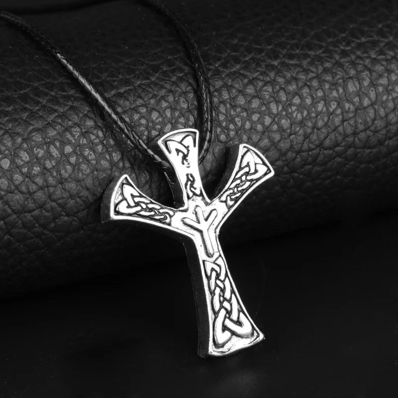 Viking Rune Algiz Pendant Necklace — Zinc Alloy