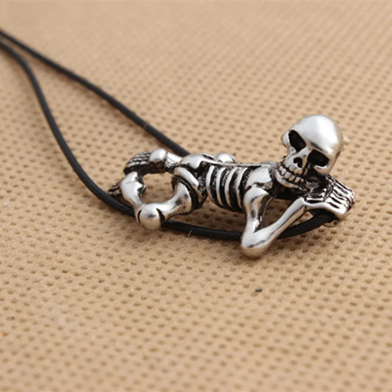 Skull Pendant Necklace — Vintage Gothic Rope Chain