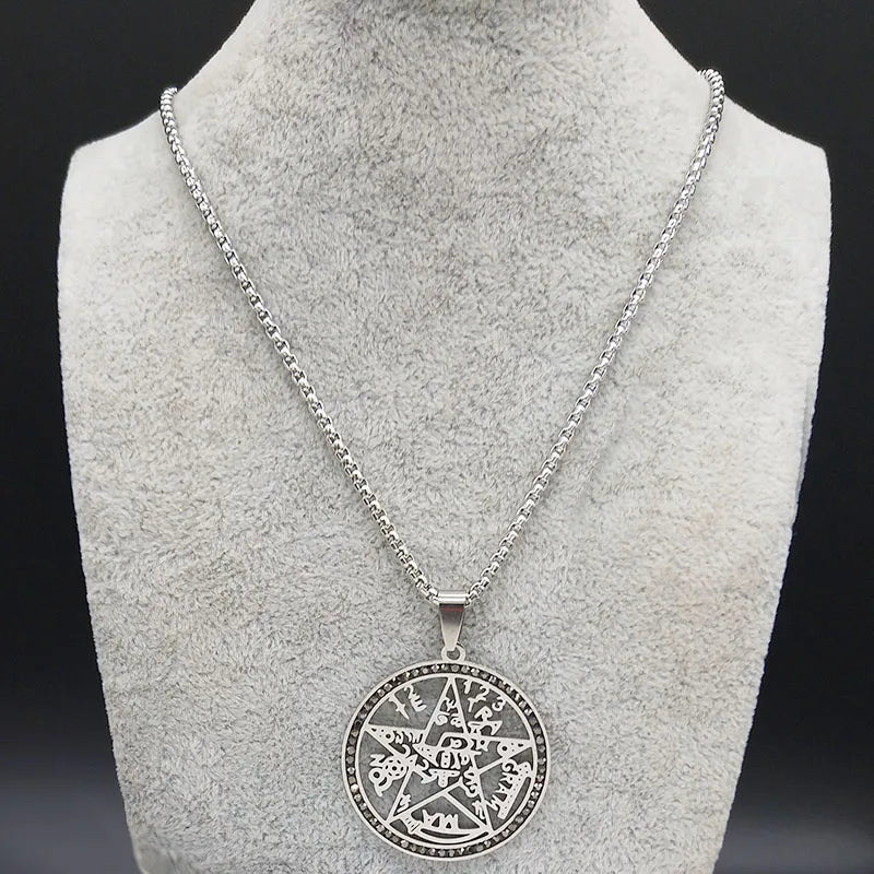Pentagram Witchcraft Necklace — Silver
