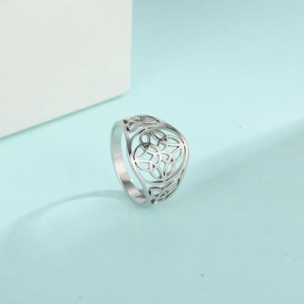 Vintage Celtic Knot Ring — Stainless Steel Geometric