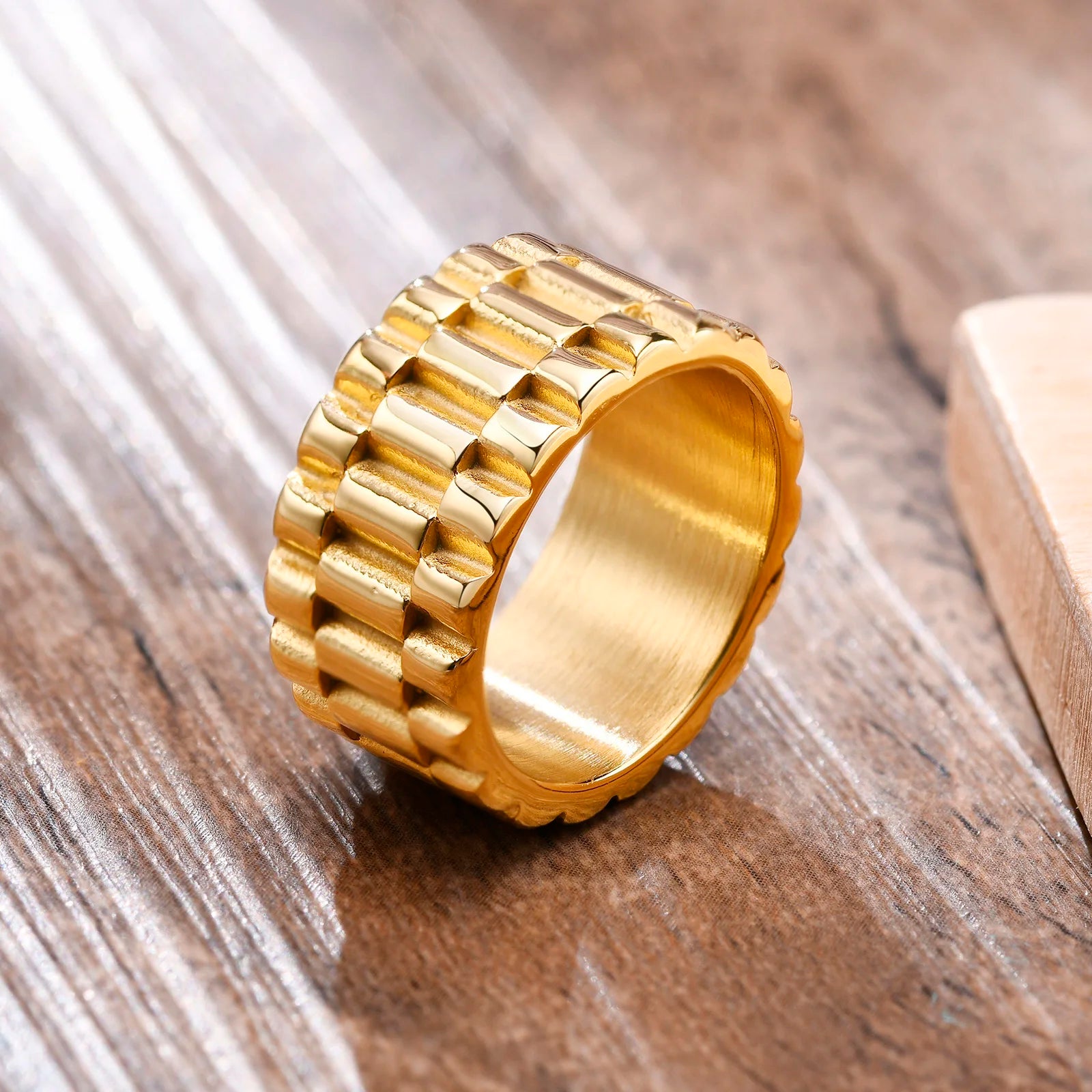 11mm Watch Band Ring — Gold