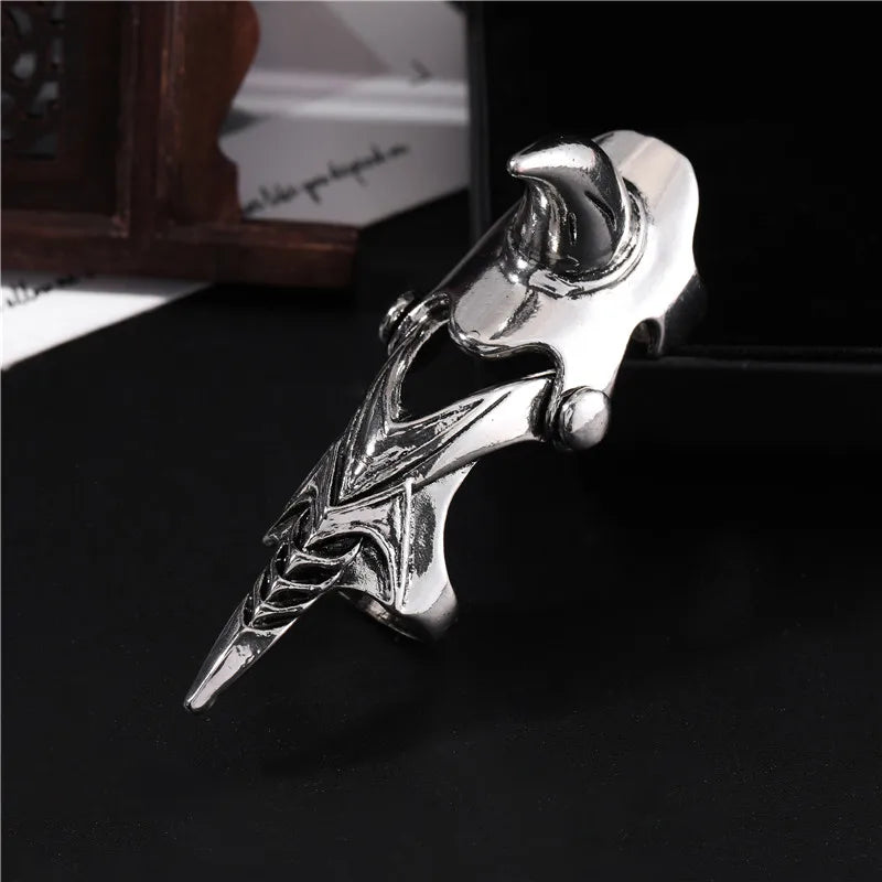 Gothic Punk Knuckle Ring Retro Rhino Gothic Scroll Armor Knuckle Metal Full Ring Cool Ring Men Boyfriend Gift Fine Jewlery