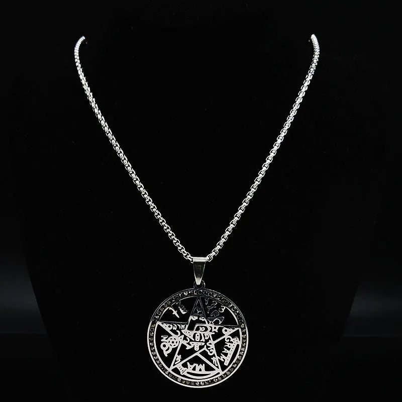 Pentagram Witchcraft Necklace — Silver