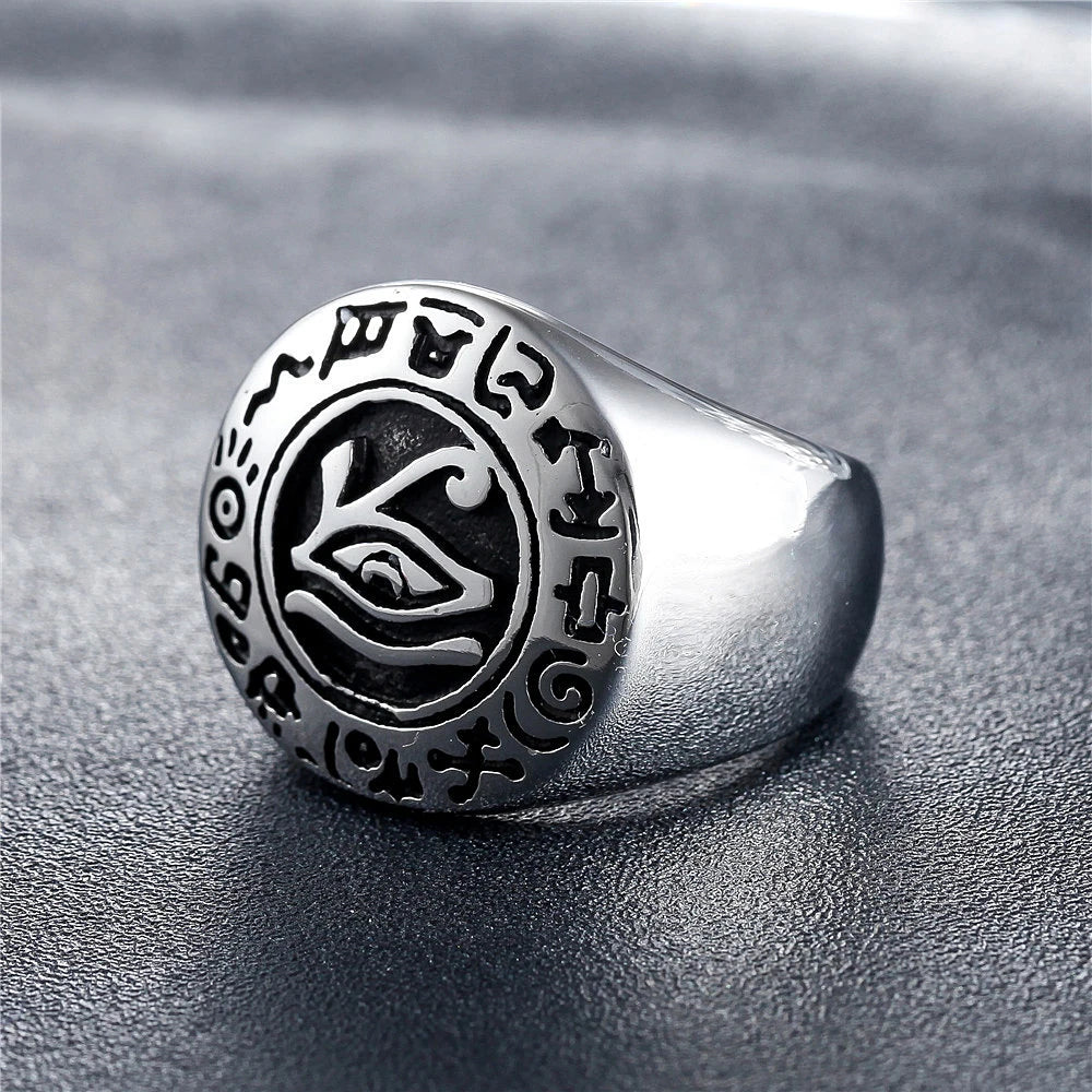Ancient Egyptian Eye of Horus Signet Ring — Stainless Steel