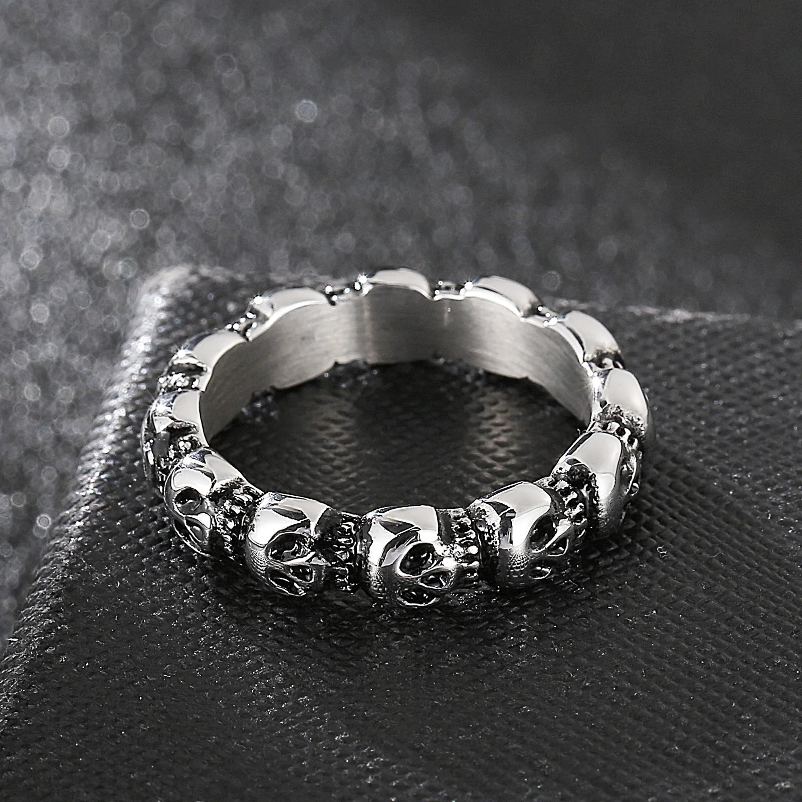 Kalen Punk 316L Stainless Steel Men's Ring Skull Finger Rings Fashion Biker Party Jewelry Round Anillos Accessories Size 8-12