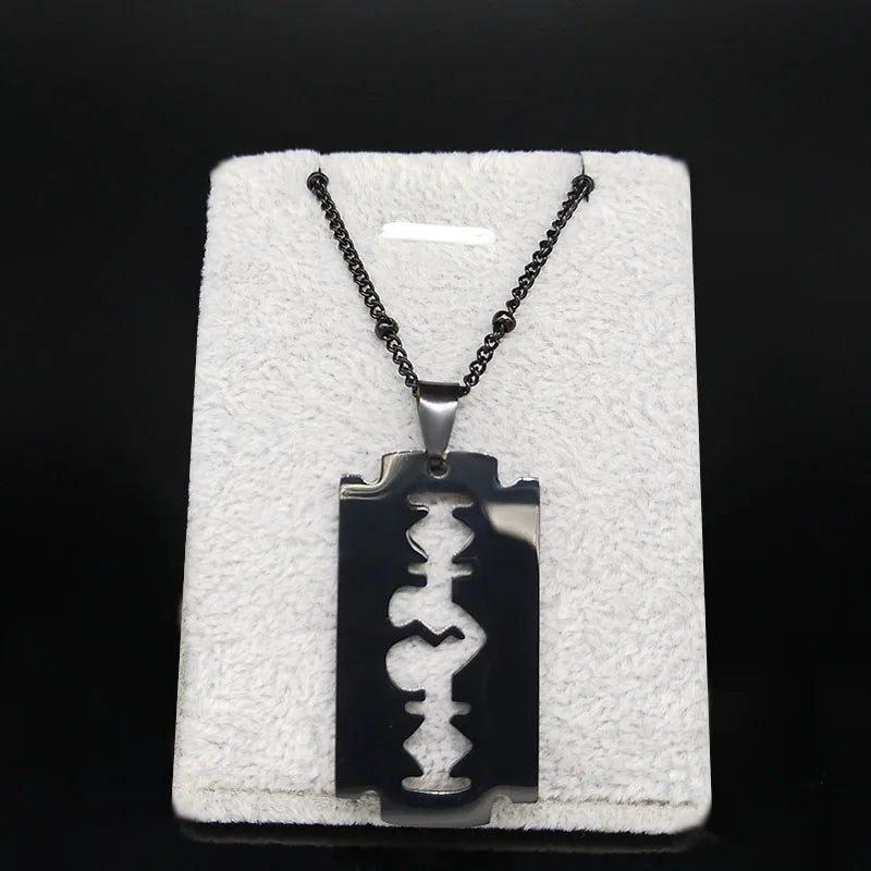Gothic Heart Blade Necklace — Black Stainless