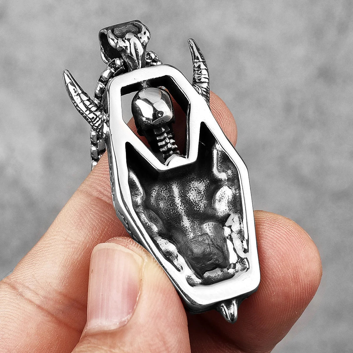 Long Horn Demon Skull Pendant Necklace — Stainless