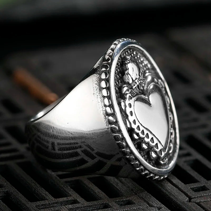 Dropshipping Stainless Steel Ladies Mens Biker Punk Sacred Heart Of Jesus God Ring Cross Amulet Jewelry For Man Gift