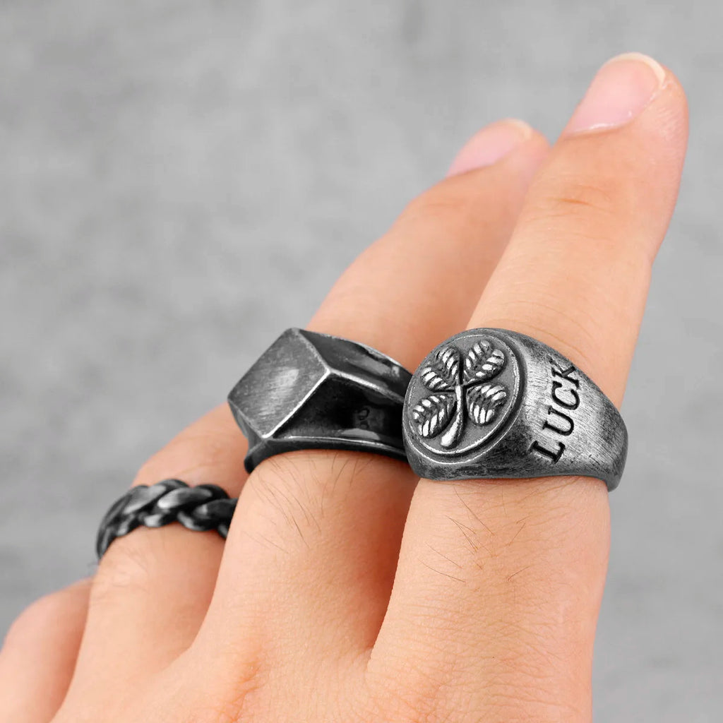 Simple Punk Retro Black Stainless Steel Mens Rings for Women Couple Lover Boy Girlfriend Biker Jewelry Creativity Gift