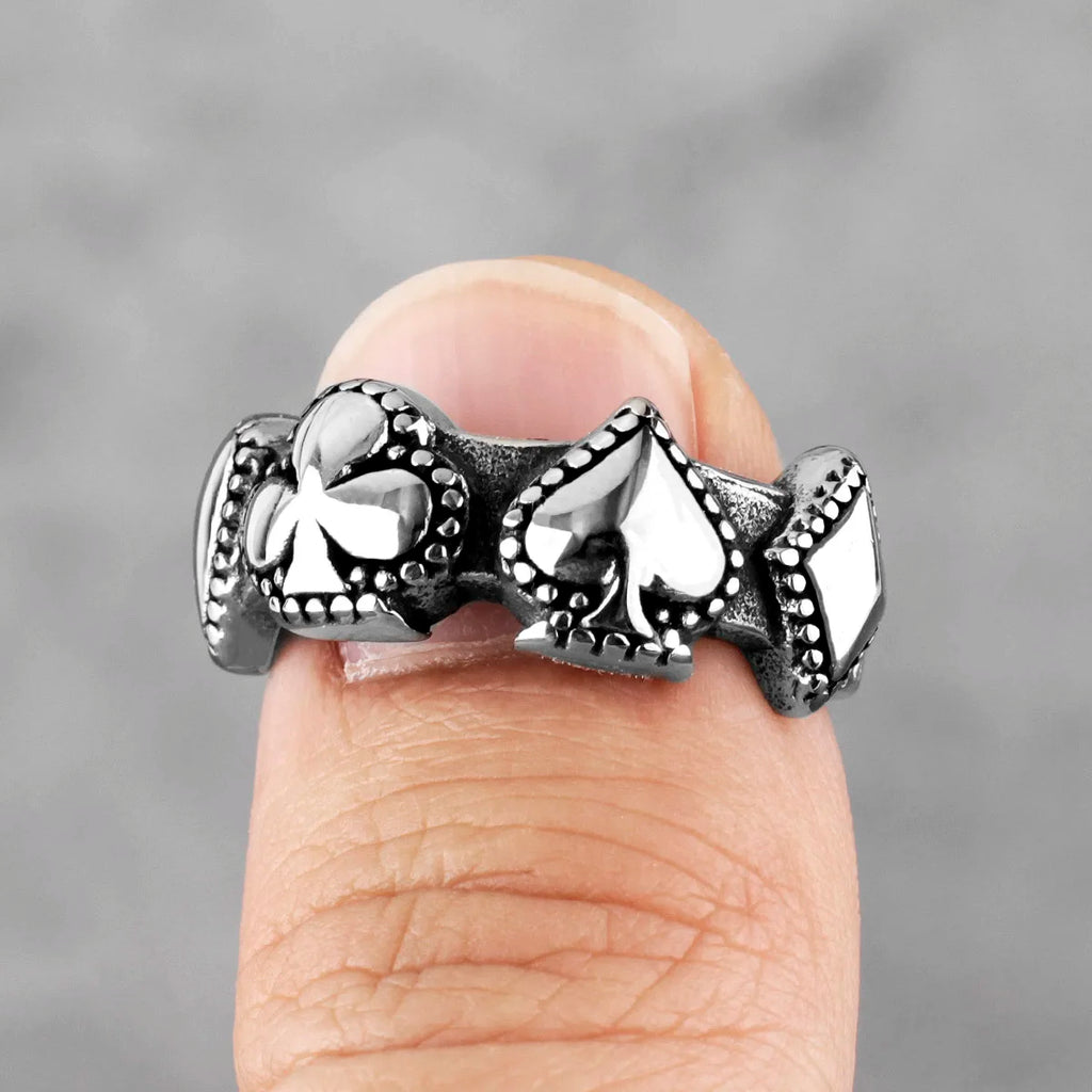 Good Luck Poker Hearts Spades Amulet Stainless Steel Mens Rings Hip Hop for Male Boyfriend Jewelry Creativity Gift Wholesale