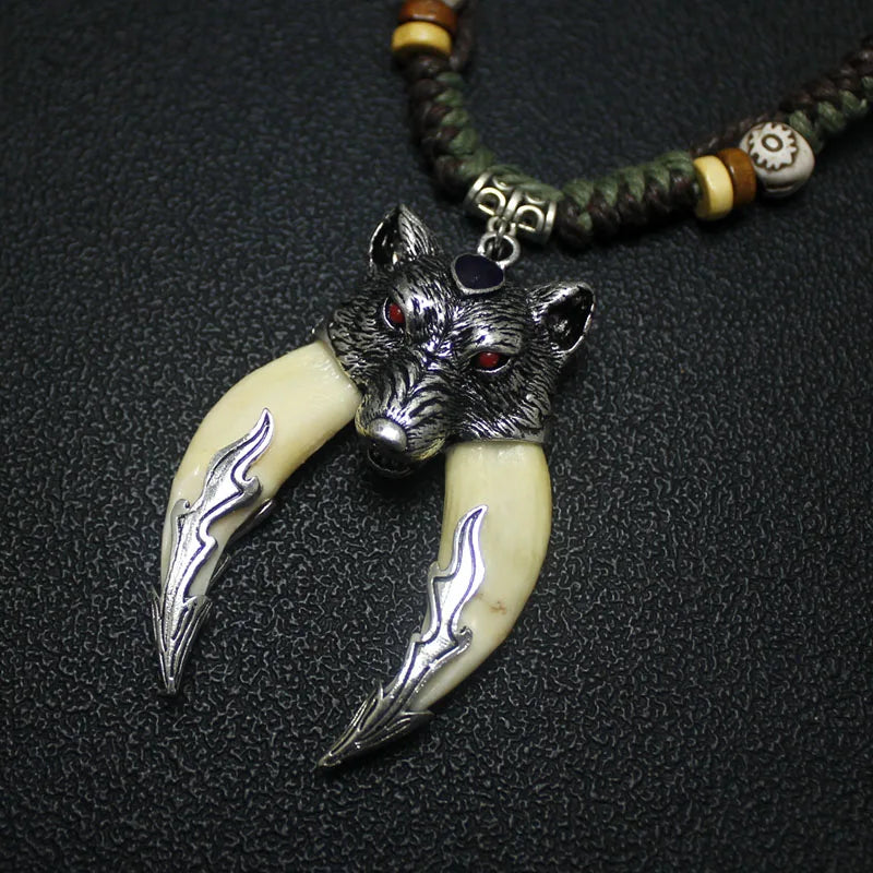 Wolf Tooth Pendant Choker Necklace — Zinc Alloy