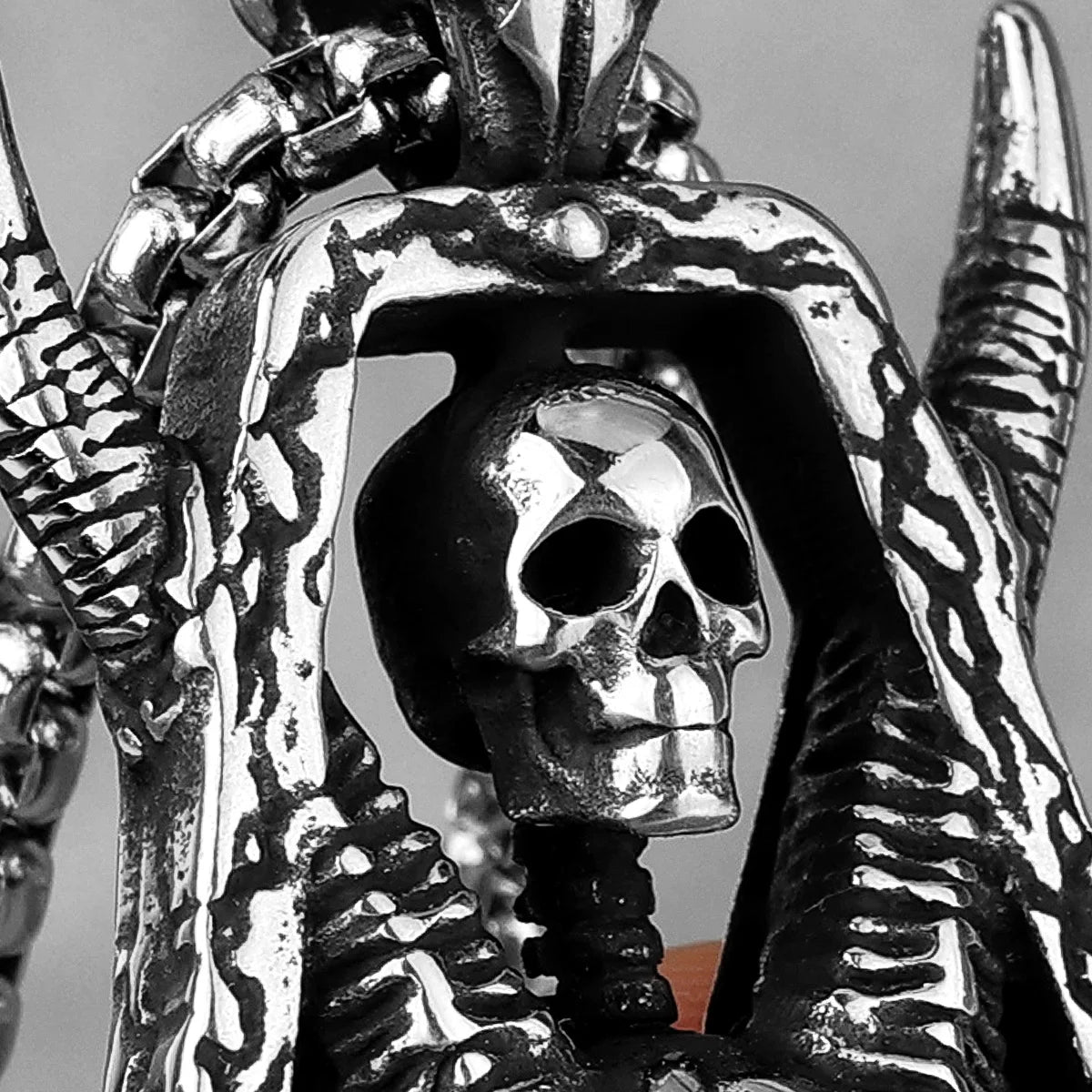 Long Horn Demon Skull Pendant Necklace — Stainless