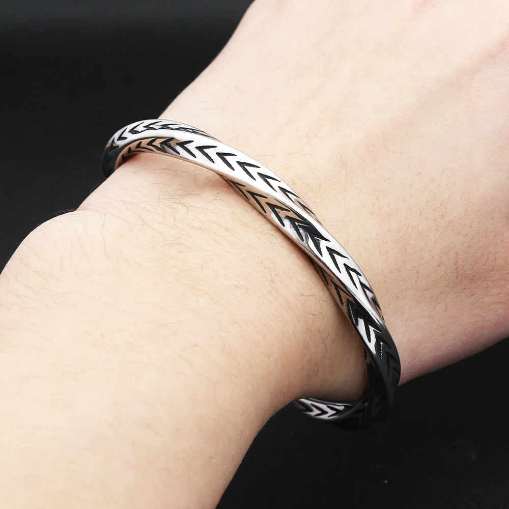 Mobius Bracelet — Stainless Steel