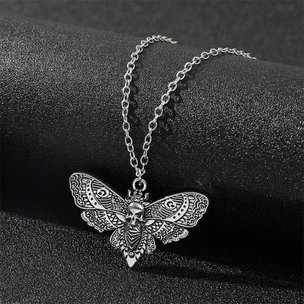 New Death Moth Necklace Retro Pendant Skull Gothic Butterfly Sweater Chain Hip Hop Female Male Jewelry Halloween Accessories