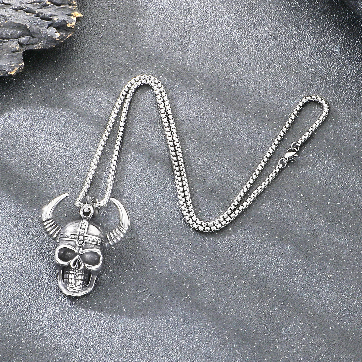 Gothic Bull Horn Skull Pendant Necklace — Stainless Steel