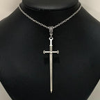 New sword necklace, dagger necklace, sword pendant, pagan, gothic, witchcraft, spells, witchcraft, witches, medieval jewelry。