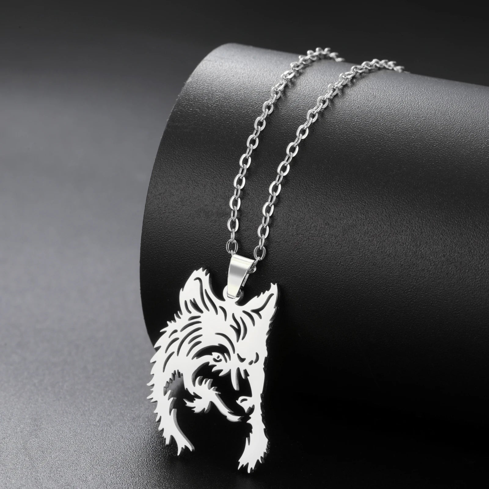 Wolf Head Necklace for Men Women Stainless Steel Animal Neck Chain Gift Punk Jewelry Birthday Gifts 2026 Wholesale New